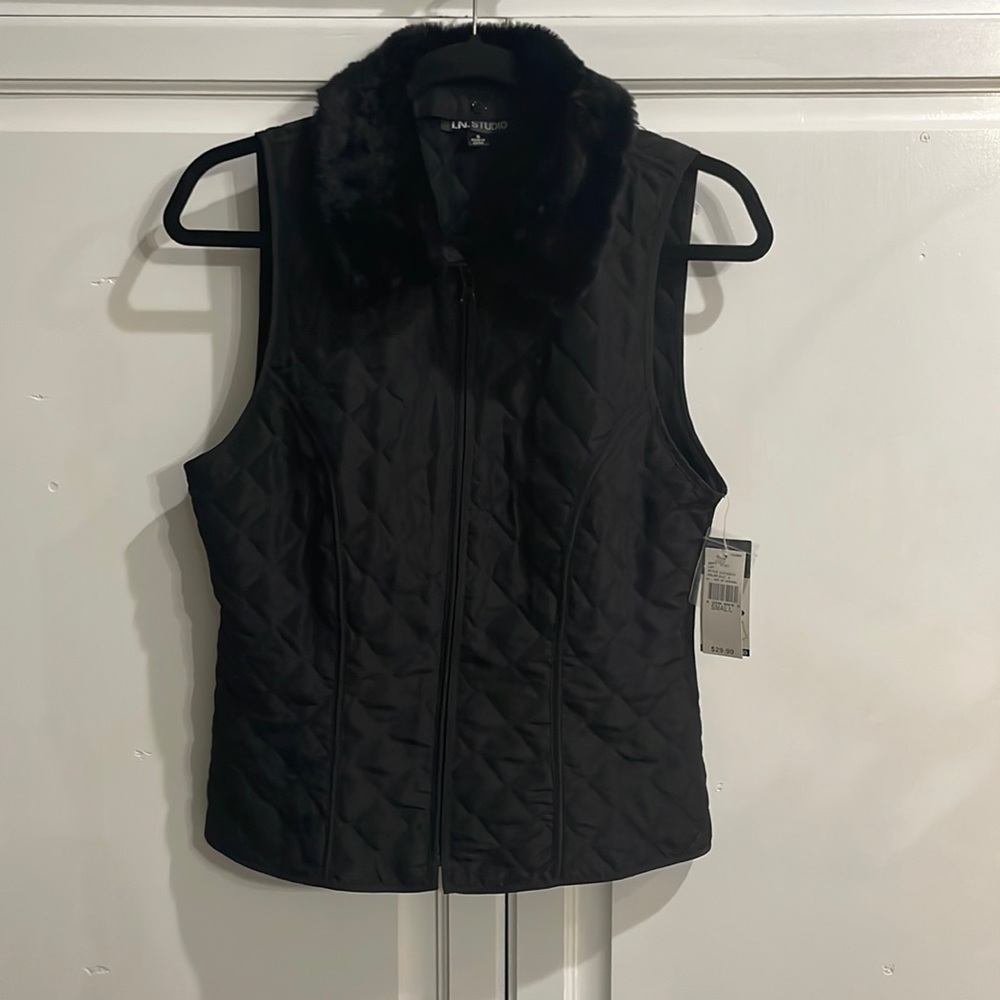 I.N. studio vest